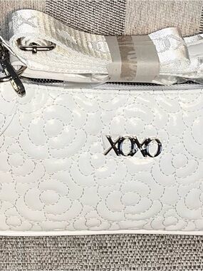 XOXO White Quilted Floral Stitch Crossbody Bag